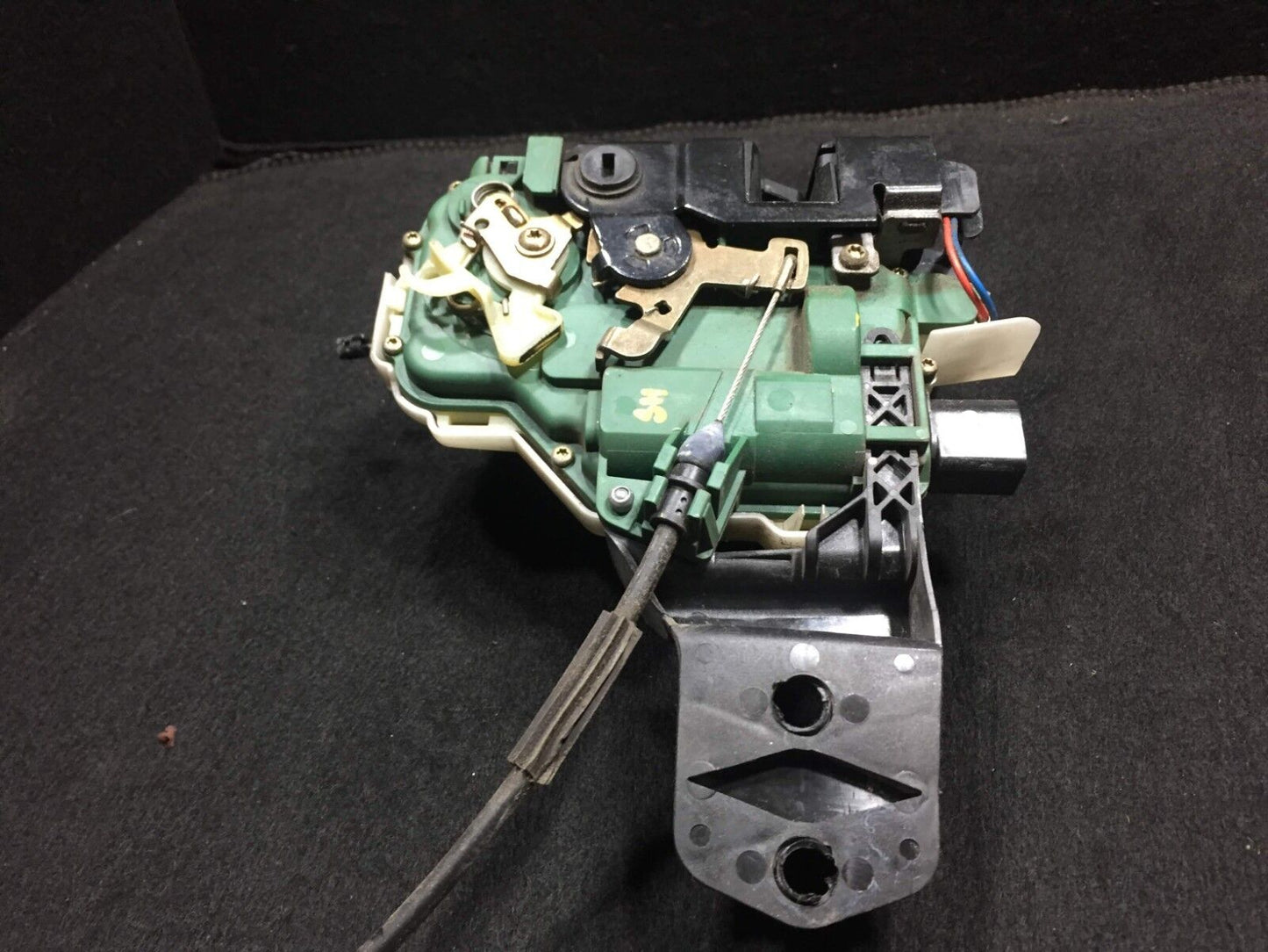 02 03 04 05 Volkswagen Passat Rear Right Door Lock Latch Actuator OEM D23