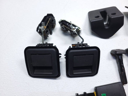 14 15 16 17 Hyundai Elantra Gt Rear Seat Lock Release W/ Trim  Guide Sleeve OEM