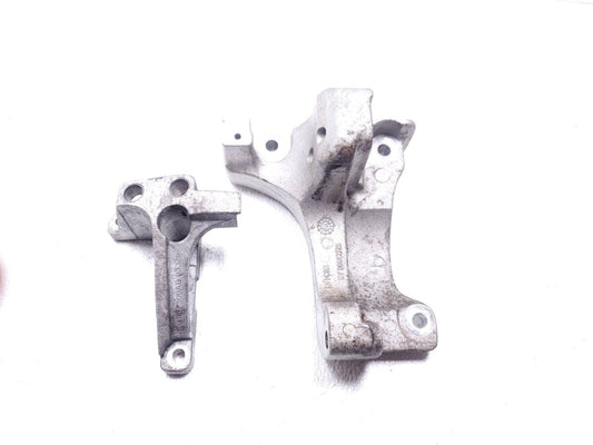 15 16  Dodge Dart 2.4l Engine Mount Bracket Pair Ome 76k Miles