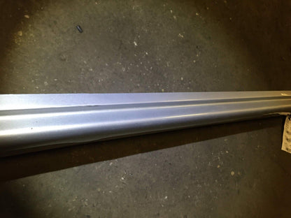 00 01 02 03 04 05 Mercedes Ml350 Right Passenger Rocker Panel Skirt Molding OEM