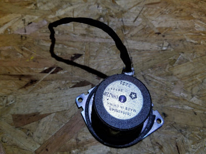 11 12 13 Jeep Grand Cherokee Rear Left Or Right Side Audio Speaker  OEM
