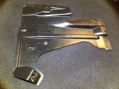 05 06 07 08 Audi A6 C6 Rear Left Driver Side Underbody Liner 4f0825215 OEM