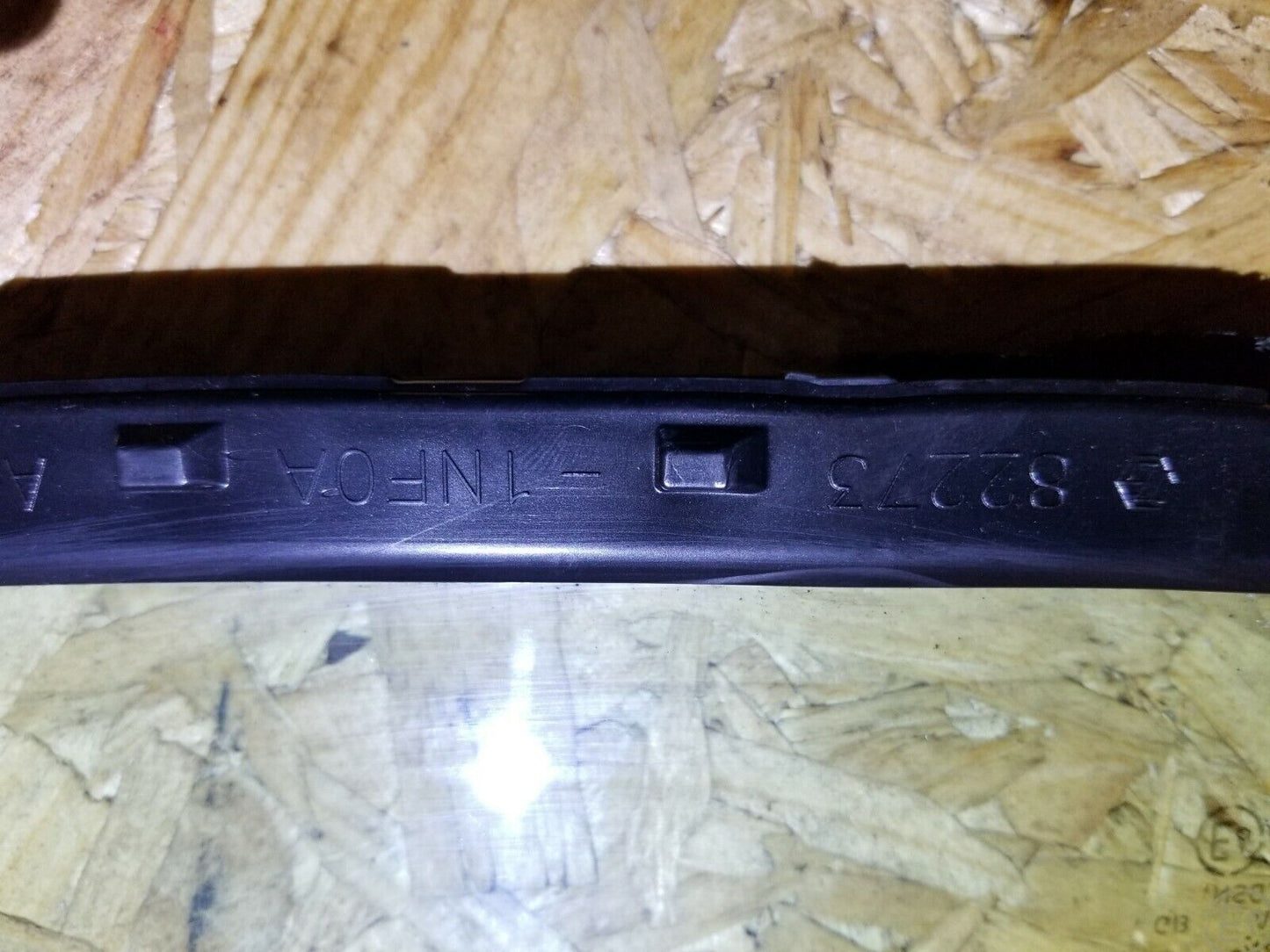 2014 2015 Infiniti Q40 Rear Left Driver Side Door Vent Glass OEM 34k