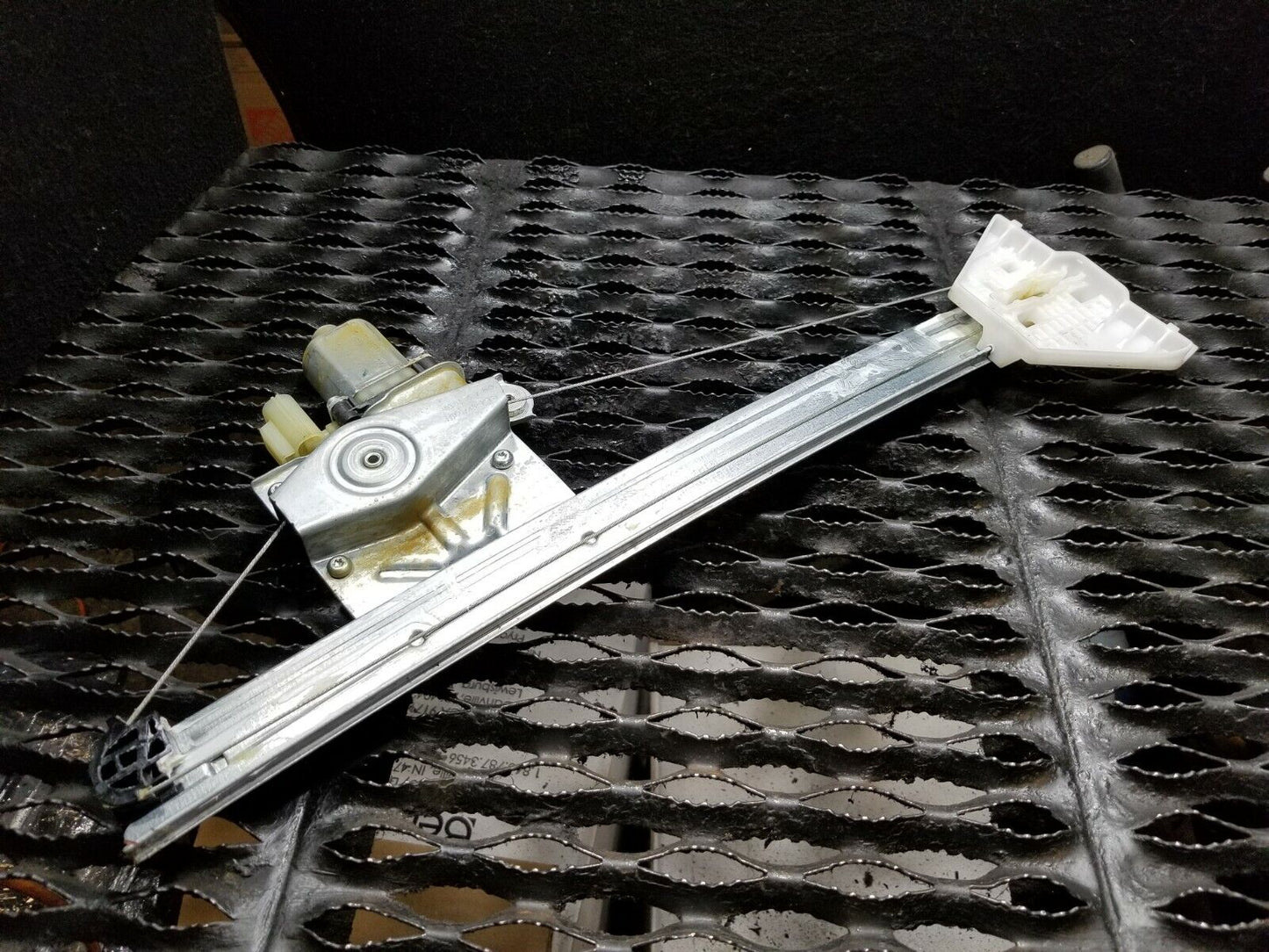 13 14 15 16 Ford Escape Rear Left Driver Door Window Regulator Motor OEM 83k