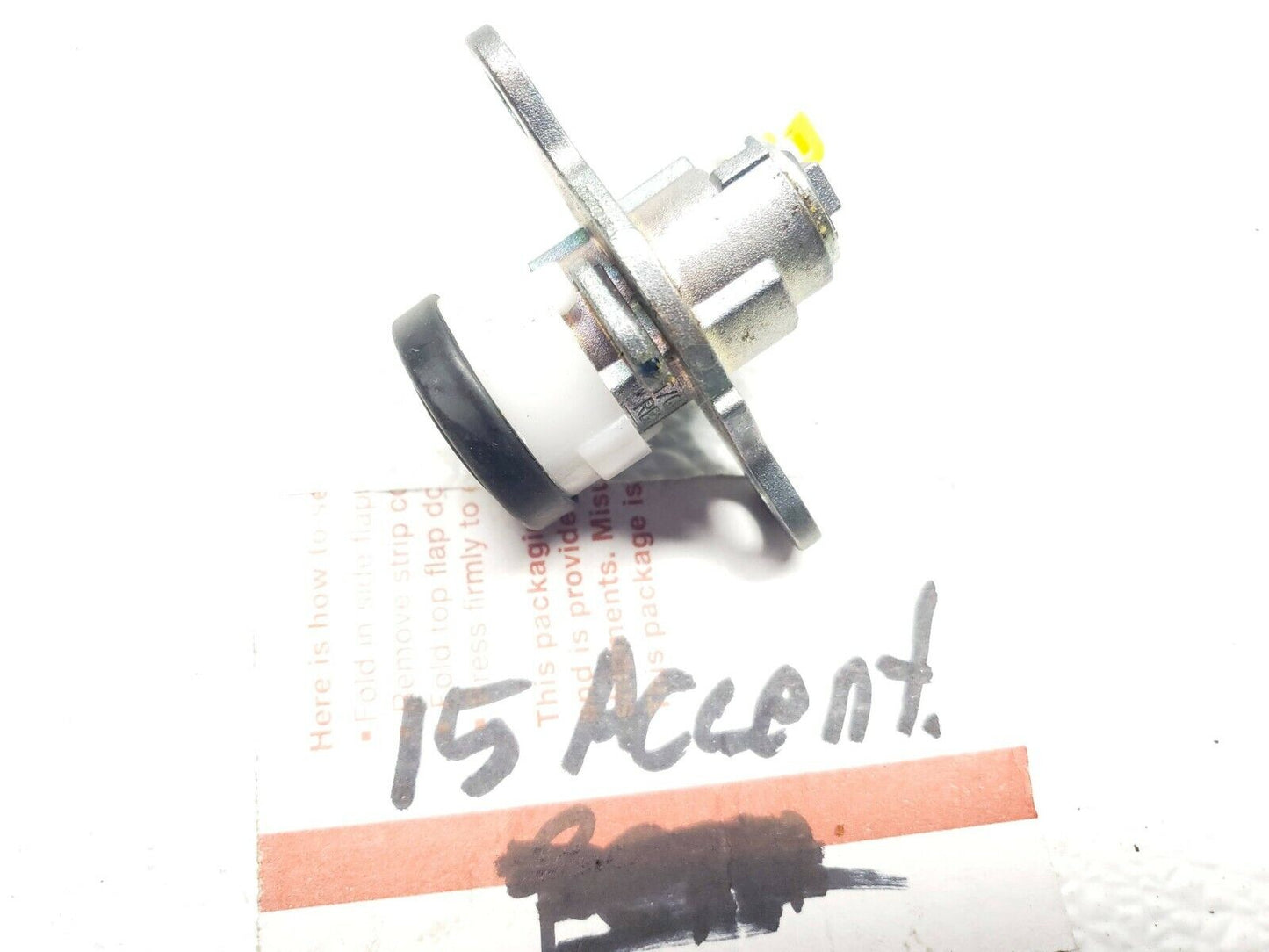 15 16 17 Hyundai Accent Hatch Rear Cylinder Lock OEM
