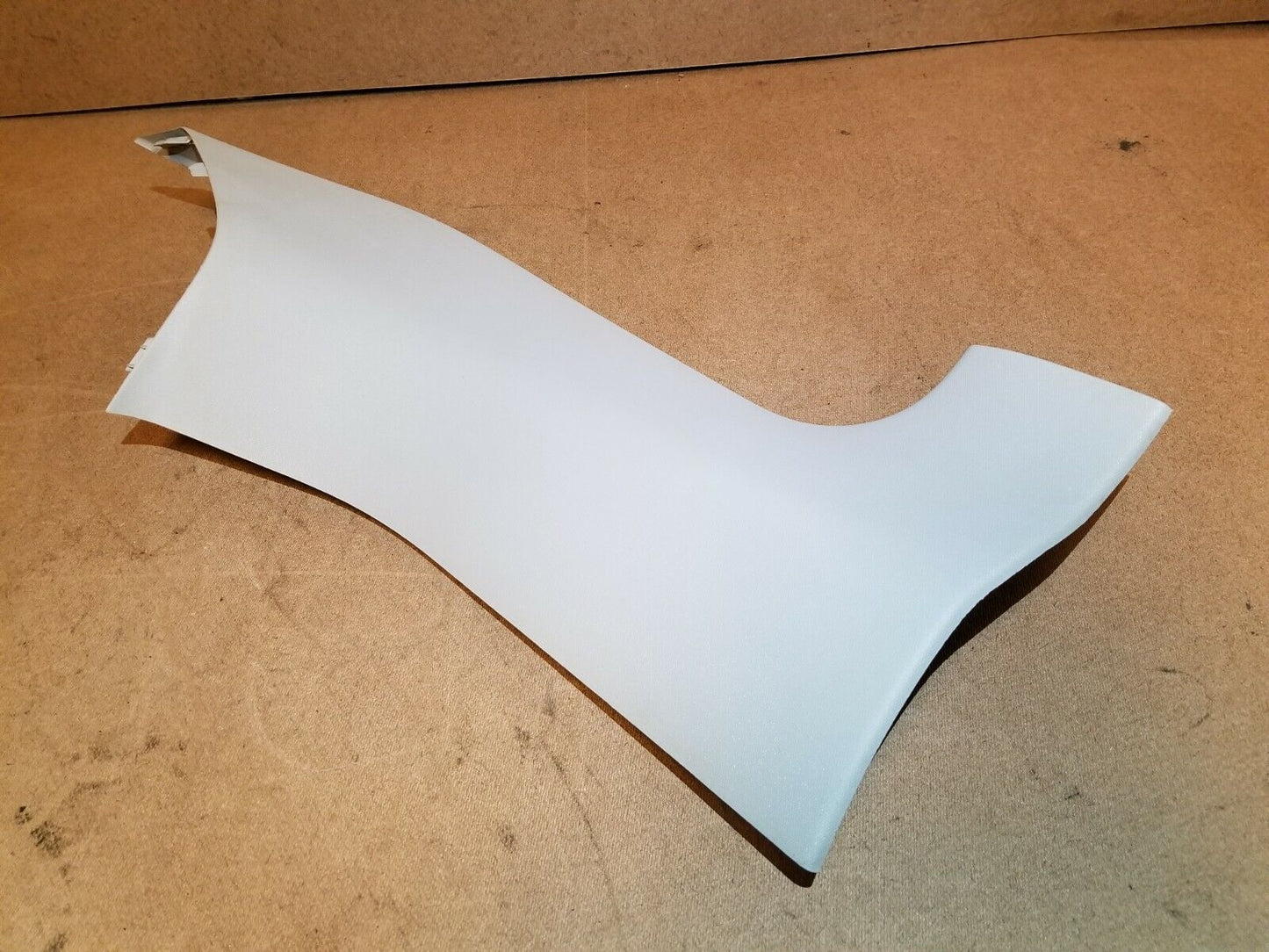 05 06 07 Dodge Magnum Rear Left Driver Side Pillar Trim Cover OEM