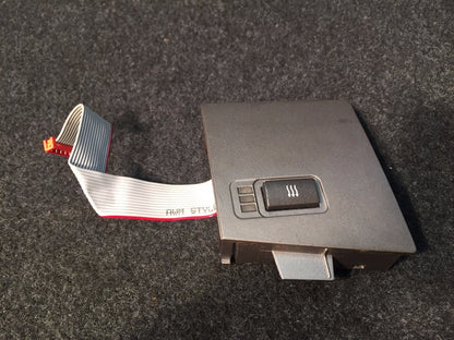 02 03 04 05 BMW 745i 745li E65 Right Passenger Side Seat Heat Heated Switch OEM