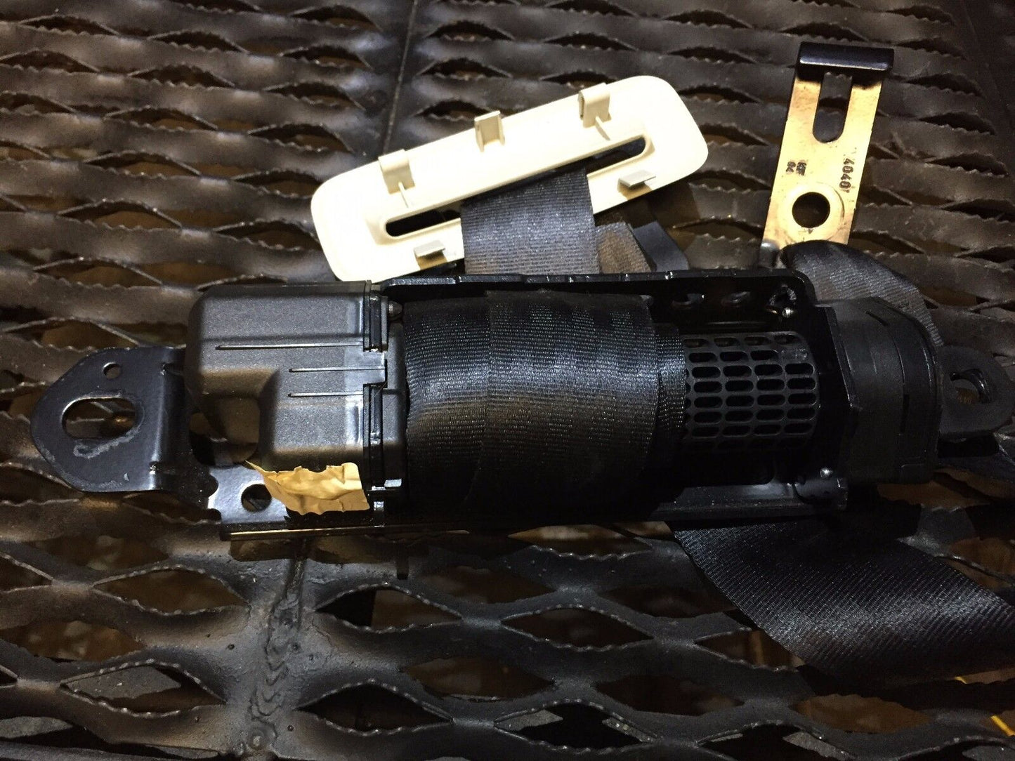 06 07 08 09 Saab 9-5 Rear Right Pass Side Seat Belt Retractor OEM