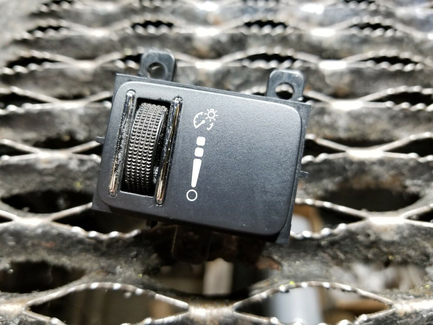 14 2014 Dodge Grand Caravan Cluster Light Dimmer Switch 68072006ad OEM