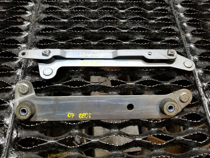 06 07 08 09 10 BMW 650i E63 Engine Motor Cover Bracket Support Set  2pcs OEM