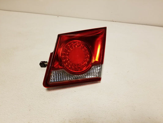 11 12 13 14 15 Chevrolet Cruze Right Passenger Side Inner Tail Light OEM