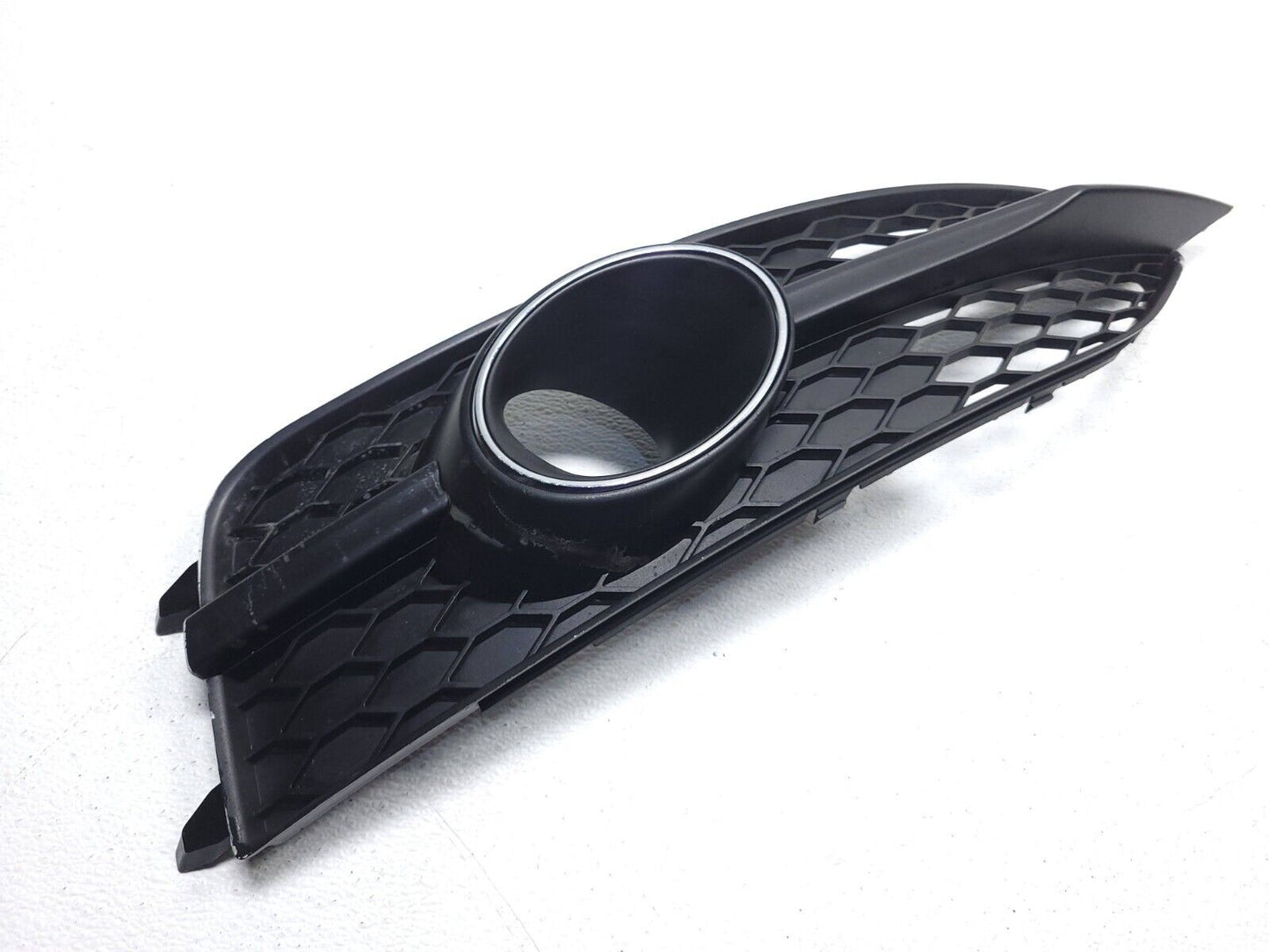 12 13 14 15 16 17 Audi A7 Front Fog Light Lamp Trim Right Passenger Side OEM