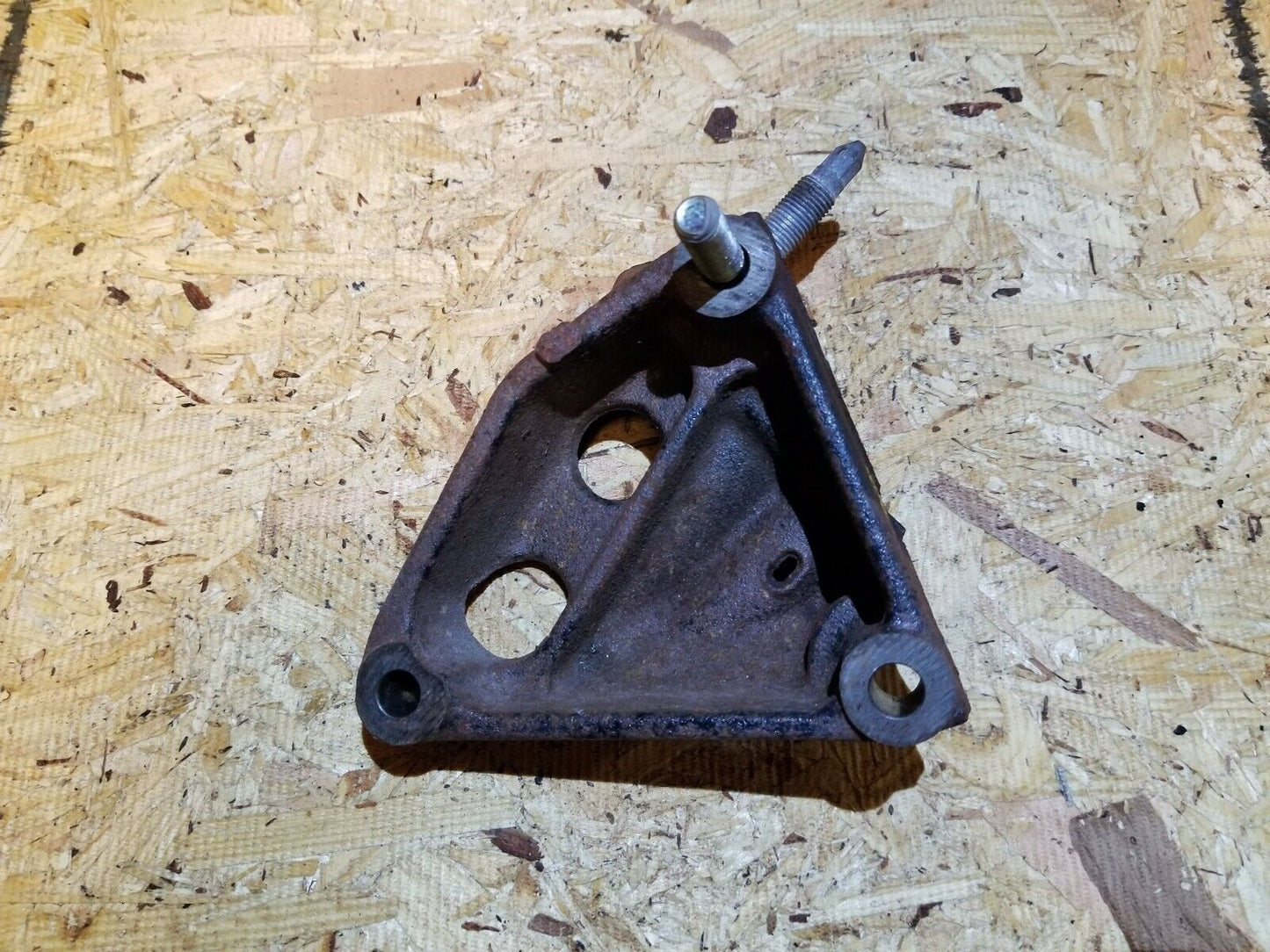 11 12 13 14 15 Lexus CT200h Engine Mount Bracket OEM