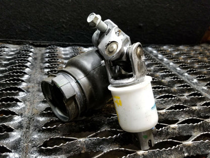 16 17 18 19 Chevrolet Malibu Steering Column Lower Shaft OEM 3k