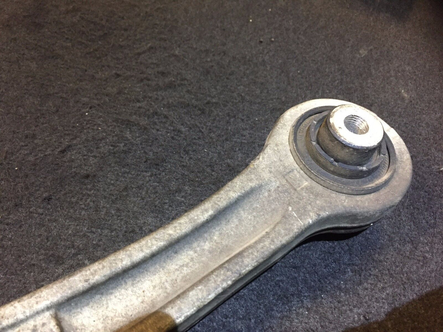 05 06 07 08 Audi A6 C6 Front Lower Control Arm 4f0407151a OEM