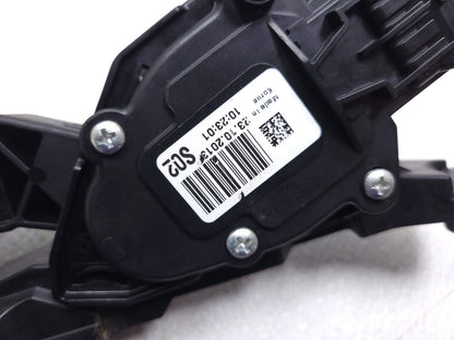 14 15 16 17 Hyundai Elantra Gt Accelerator Gas Pedal OEM