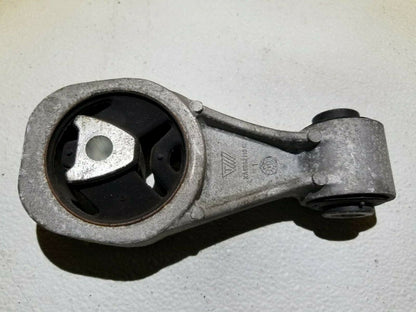 11 12 13 14 Nissan Juke Engine Mount OEM