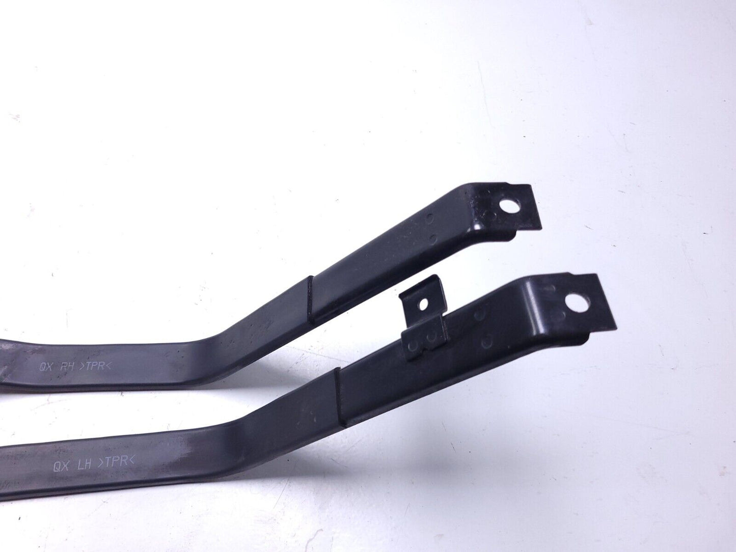 20 21 22 Hyundai Venue Fuel Gas Tank Strap Metal Bracket Support Pair OEM