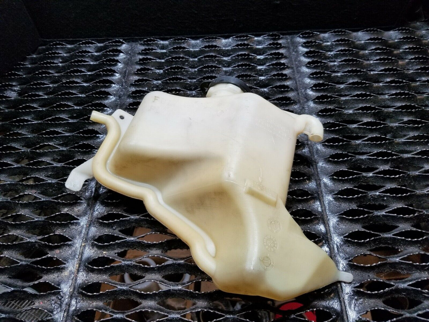 07 08 09 10 11 12 GMC Acadia Coolant Bottle Recovery Tank Reservoir OEM