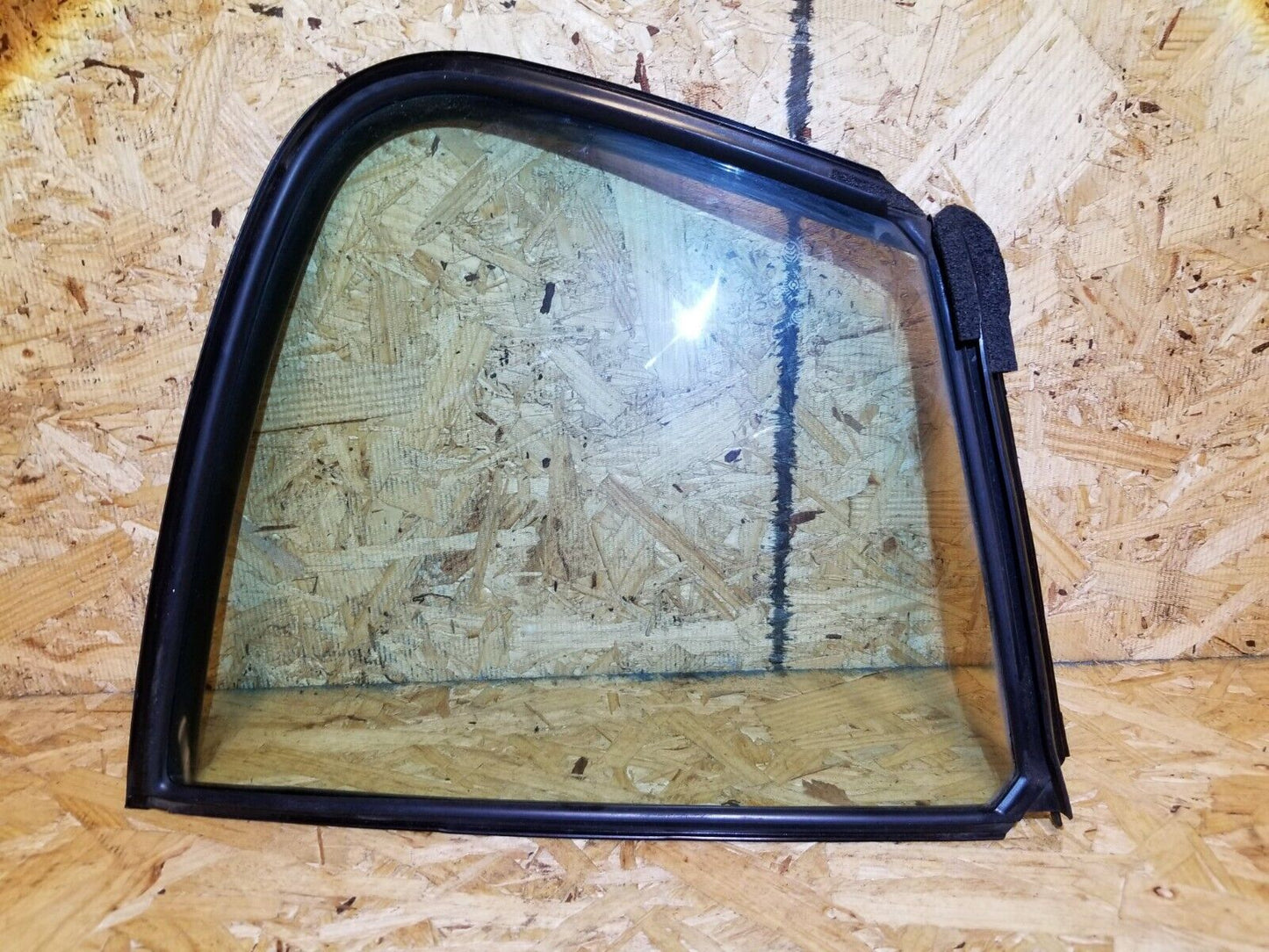 2014 2015 Infiniti Q40 Rear Left Driver Side Door Vent Glass OEM 34k