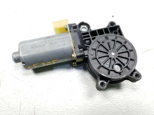 01 02 03 04 05 BMW E46 Sdn Front Right Pass Door Window Regulator Motor OEM