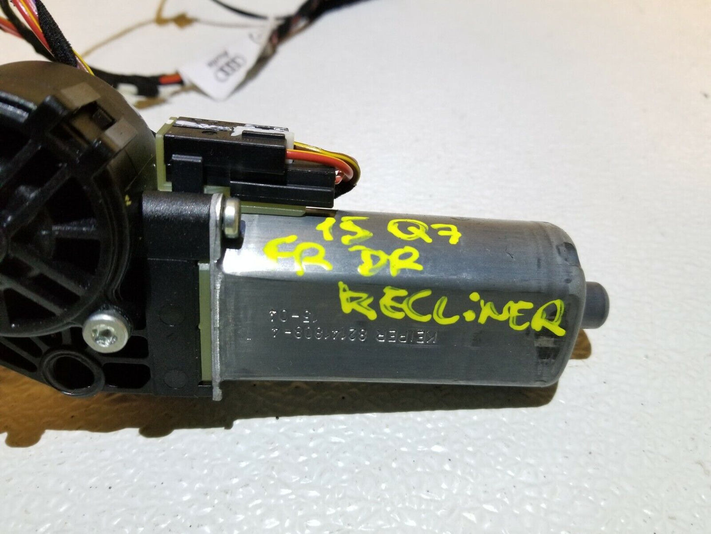 13 14 15  Audi Q7 Front Left Driver Seat Recliner Motor OEM 87k Miles