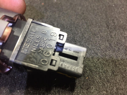 11 12 13 14 Nissan Juke Dashboard Hazard Switch OEM D30