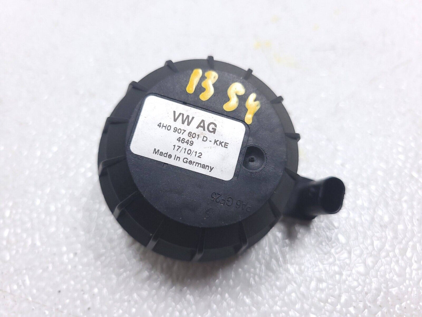 13 14 15 16 Audi A4 S4 Impact Sound Actuator OEM