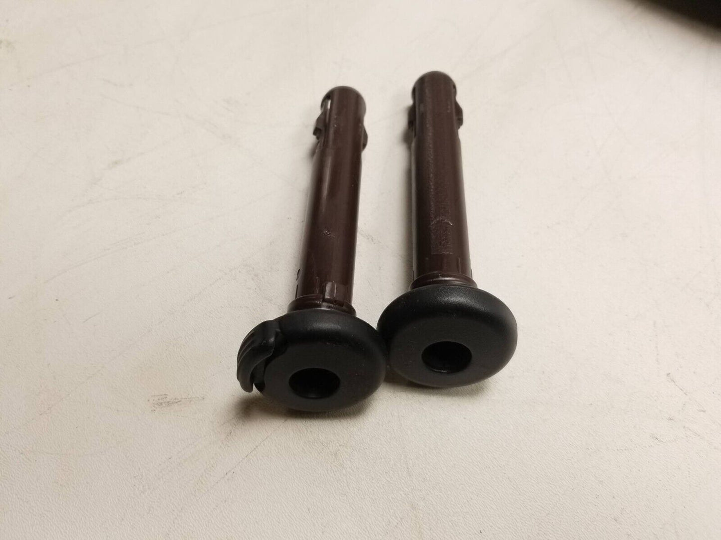 20 21 22 Hyundai Venue Front Driver Seat Headrest Guide Sleeve W/ Trim OEM