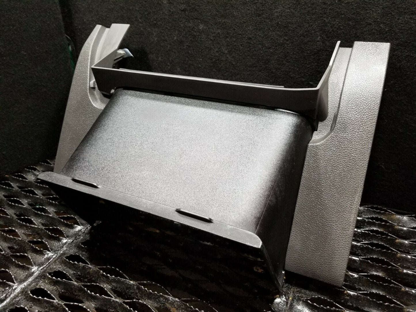 11 12 13 14 Ford Edge Center Console Top Panel Storage OEM