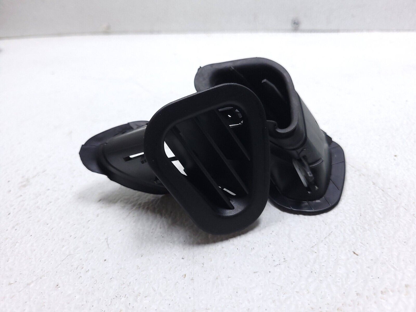 06 07 08 09 10 11 Mercedes Ml500 Dash Defroster Air Vent Left & Right Pair OEM