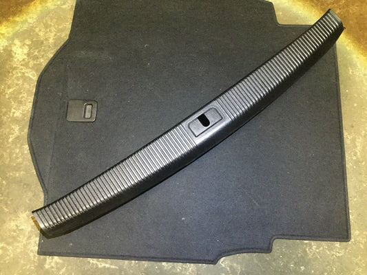 04 05 06 07 08 09 Audi A8 D3 Rear Trunk Lock Latch Cover OEM