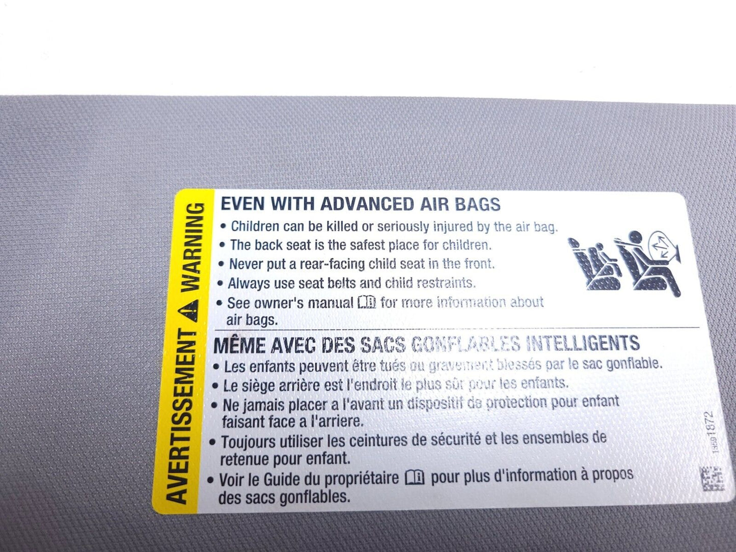 18 19 20 21 Chevrolet Equinox Sun Visor Right Passenger Side OEM