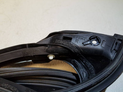 16 17 18 19 20 Infiniti Q50 Front Right Pass Side Door Wheatherstrip Seal OEM