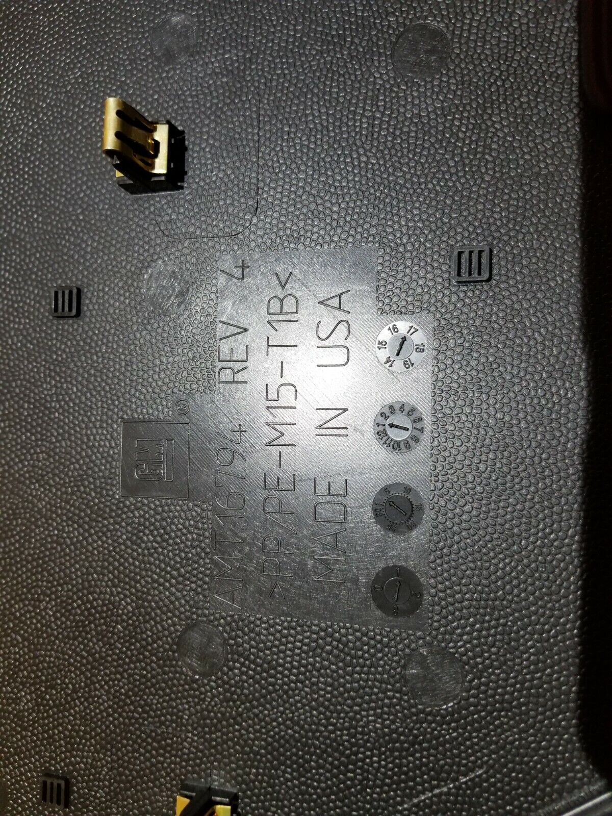 17 18 19 20 Cadillac Xt5 Interior Left Driver Side Trim Panel Plastic OEM 34k