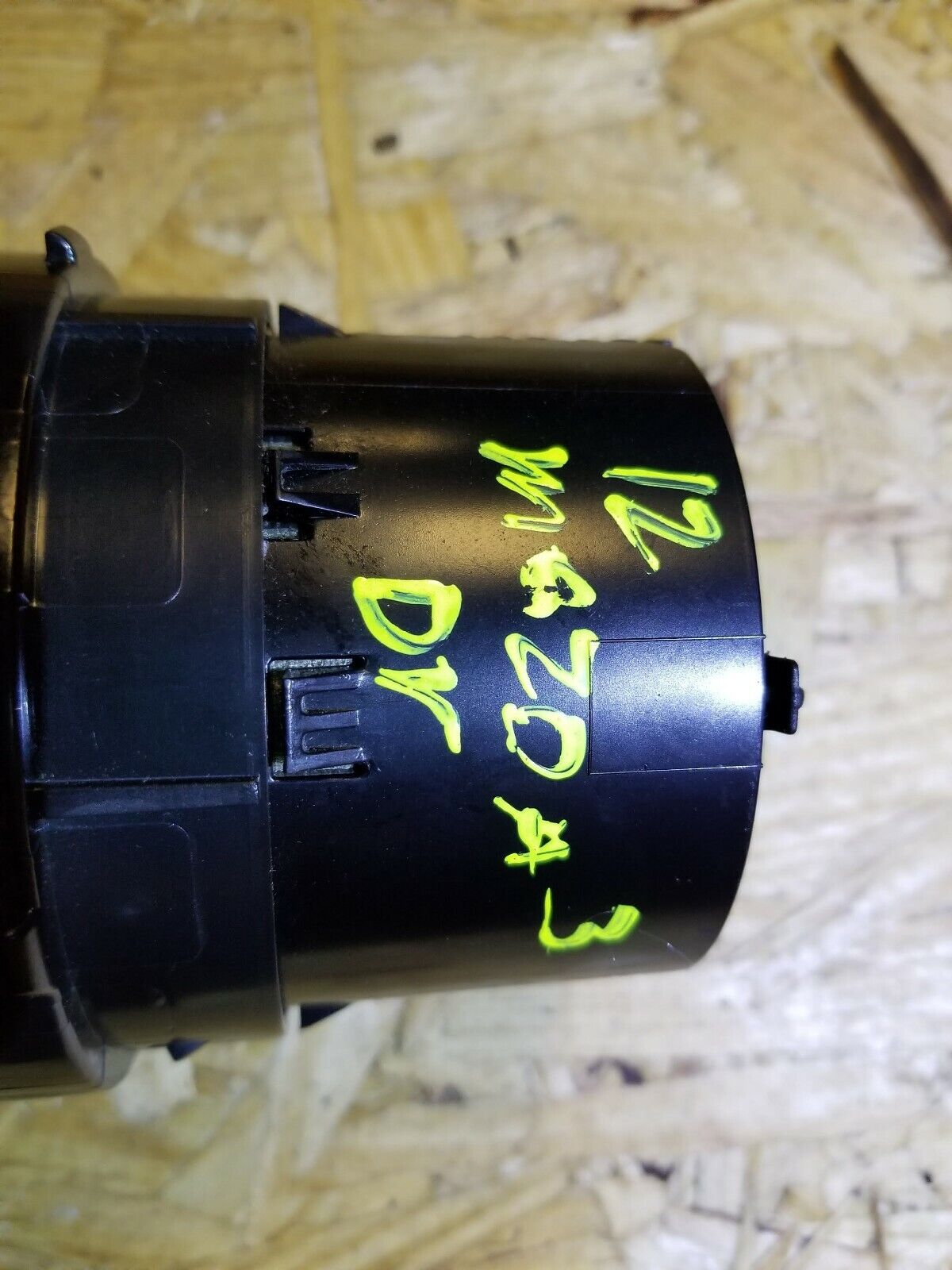10 11 12 13 Mazda 3 Front Air Vent Left Driver Side OEM