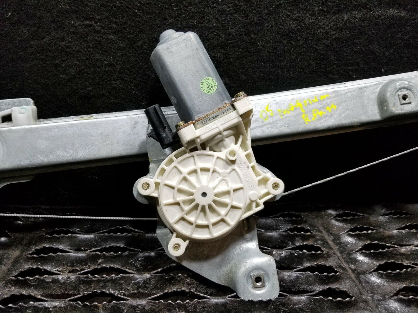 05 06 07 Dodge Magnum Rear Right Passenger Side Window Regulator & Motor OEM