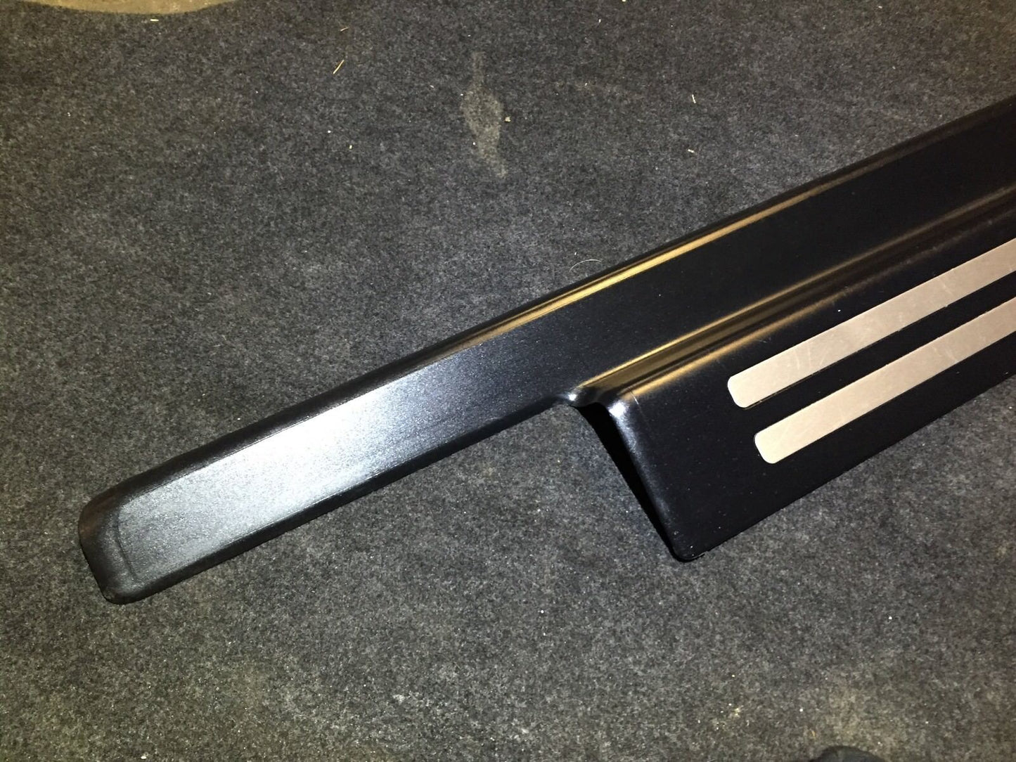 04 05 06  Audi A4 B6 Convertible Right Pass Door Sealing Strip Molding OEM