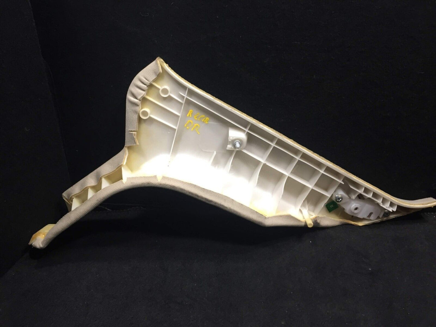 06 07 08 09 10 11 Hyundai Azera Rear Left Driver Side Pillar Trim Cover OEM D24