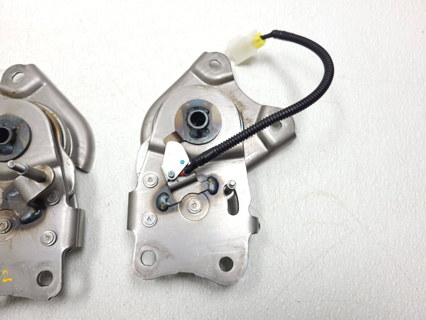 2014 2015 Infiniti Q60 Coupe Front Seat Back Bracket  Passenger Lh&rh 2pcs OEM