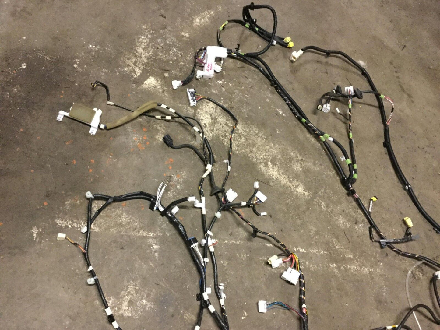04 05 06 07 08 09 Toyota Prius Interior Floor Wire Wiring Harness 8216147330 OEM