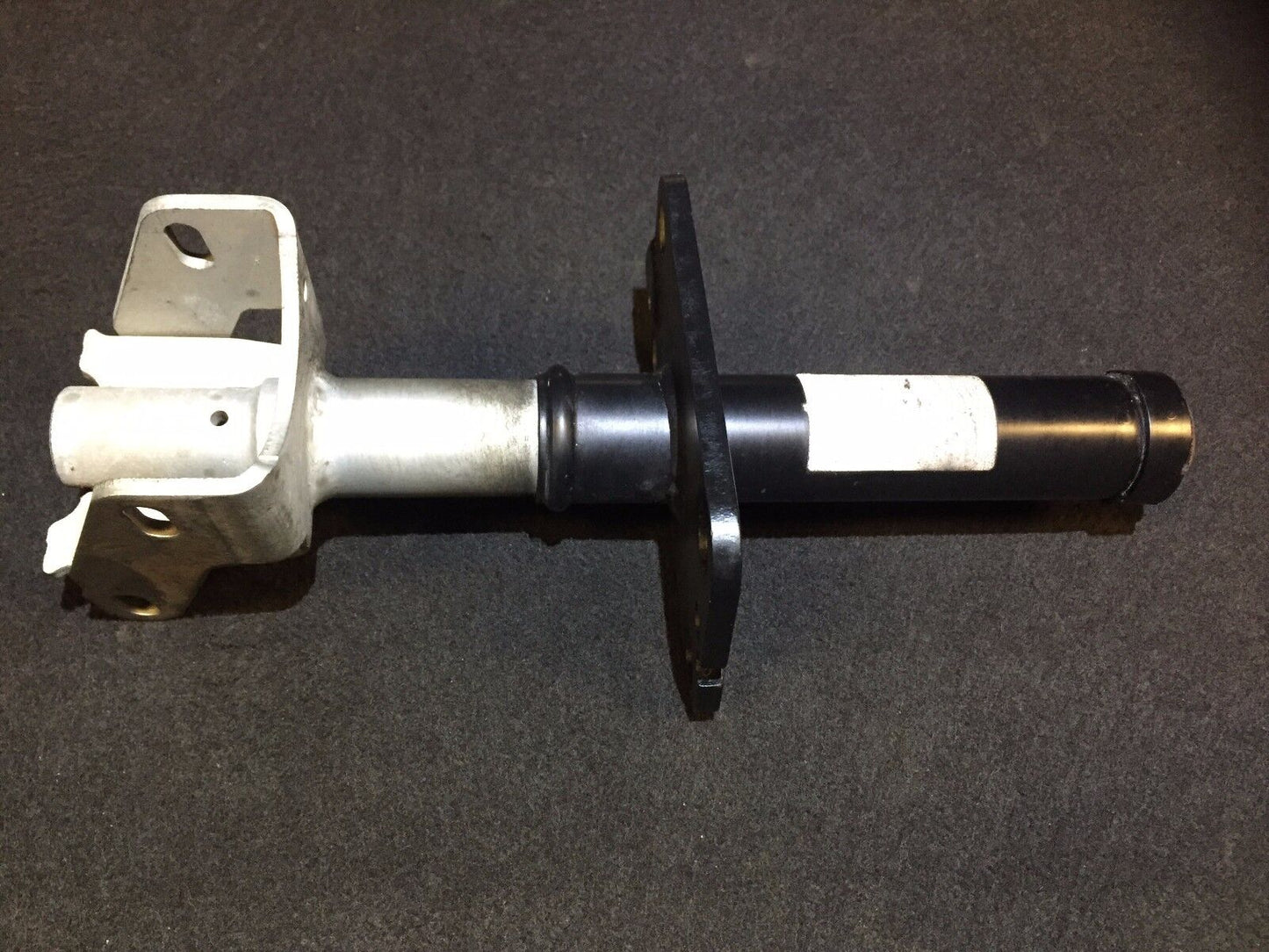 05 06 07 08 Audi A6 C6 Sedan Bumper Reinforcement Mount Shock Bracket OEM