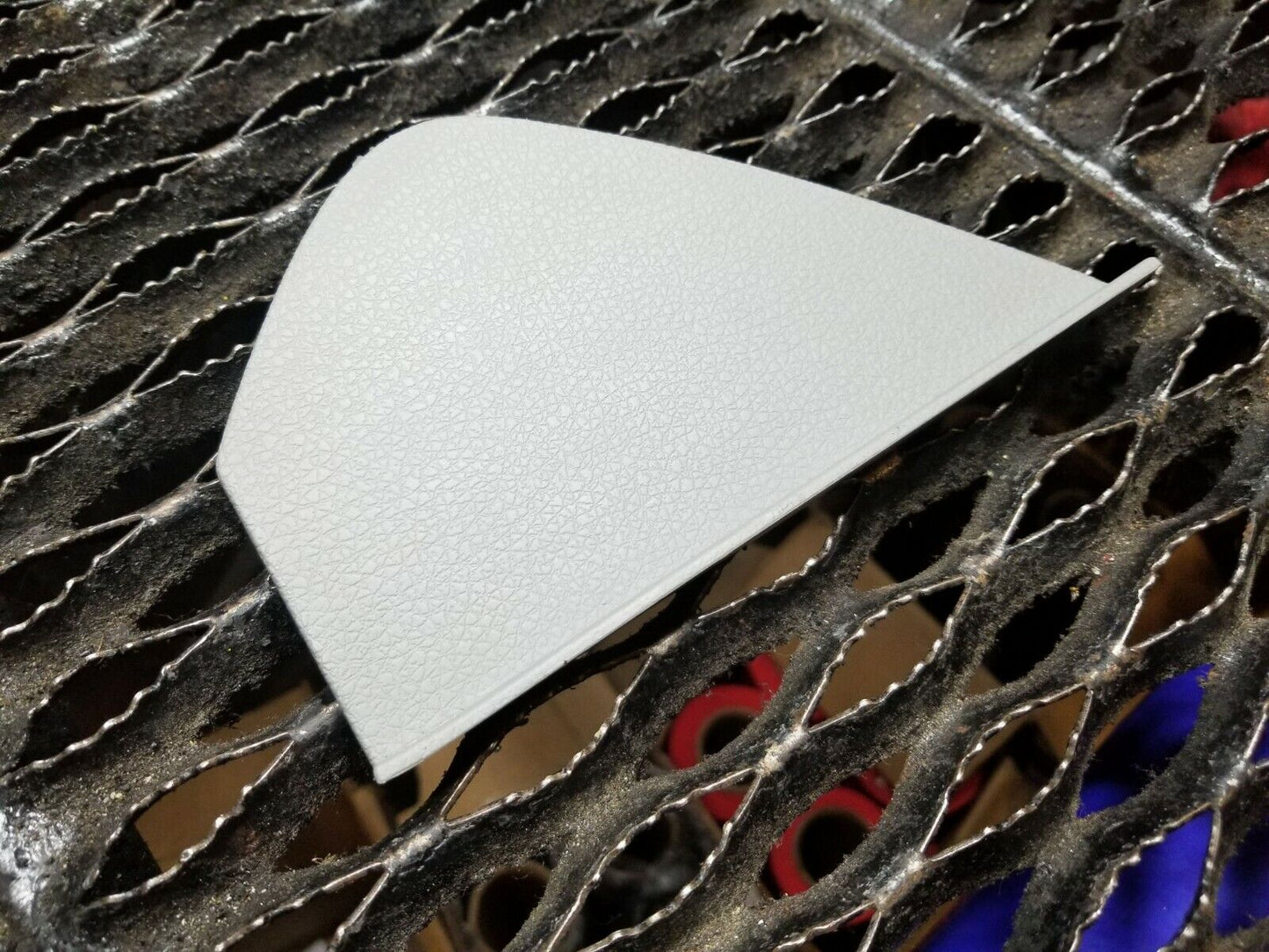 05 06 07 08 09 Ford Mustang Cabrio Dash End Cap Lid Driver Side Left OEM 44k