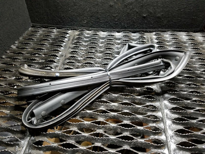 12 13 14 15 Kia Rio Rear Right Pass Side Door Weatherstrip Seal OEM