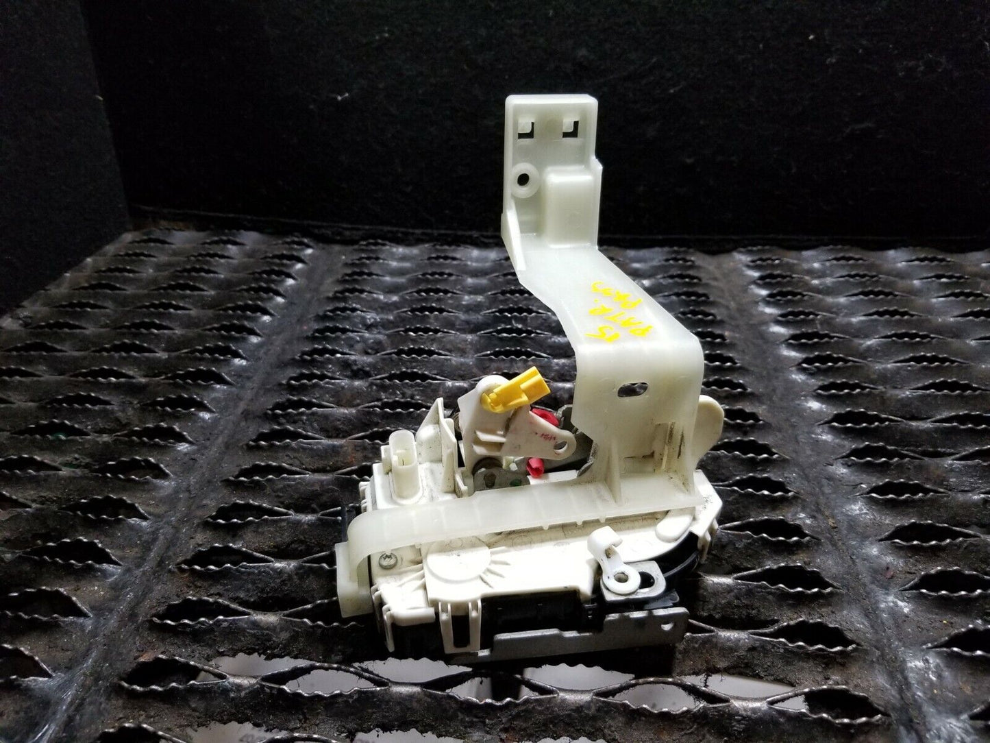 12 13 14 15 16 Jeep Patriot Front Right Pass Door Lock Latch Actuator OEM 54k