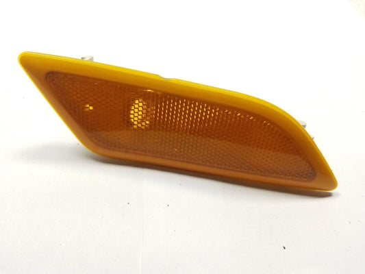 12 13 14 Mercedes-benz C300 Front Right Passenger Side Marker Light Lamp  OEM