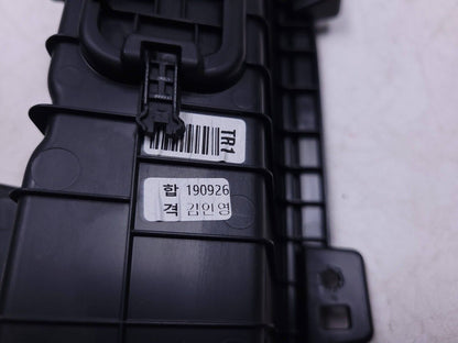 20 21 22 Hyundai Venue Upper Passenger Storage Tray 84779-k2000 OEM