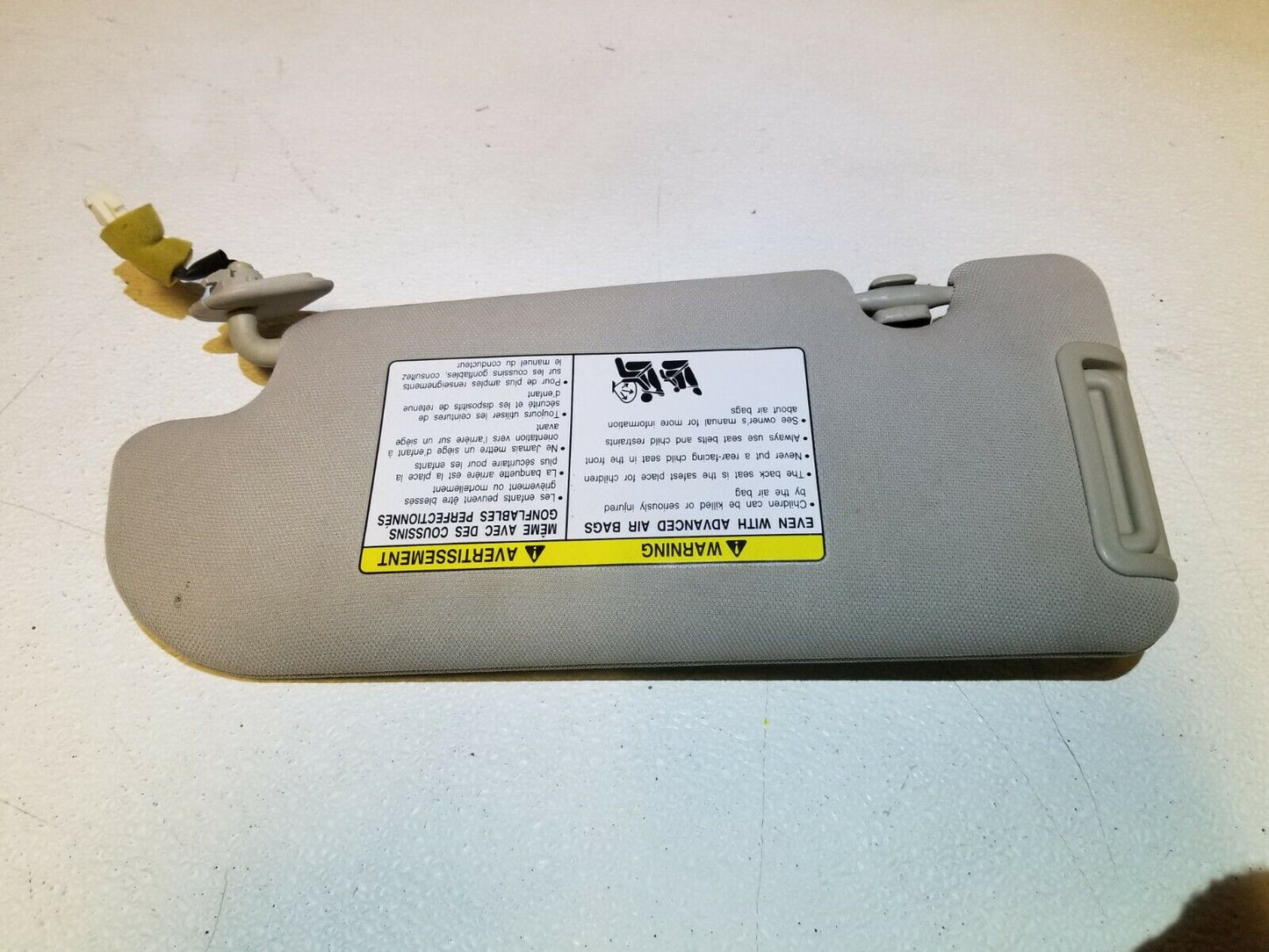 10 11 12 13 Infiniti G37 Coupe Sun Visor Right Pass Side OEM 99k