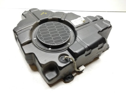 14 15 16 17 Jeep Grand Cherokee Audio Subwoofer Speaker 05064610ac OEM
