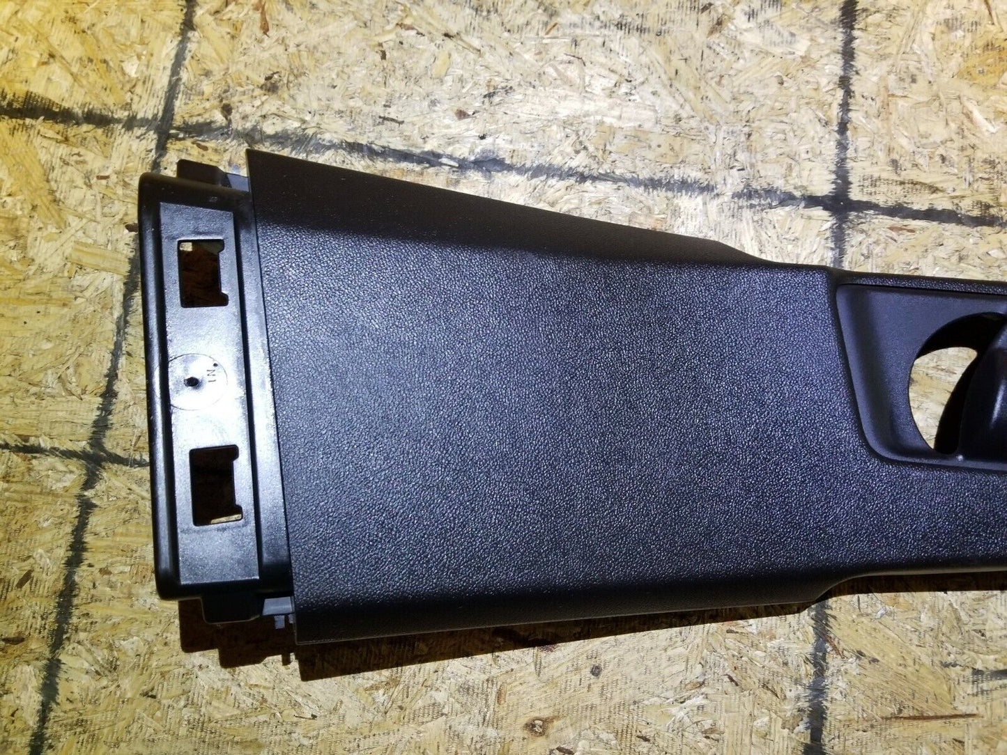 15 16 17 18 Chevrolet Impala Center Upper B Pillar Trim Right Passenger Side OEM